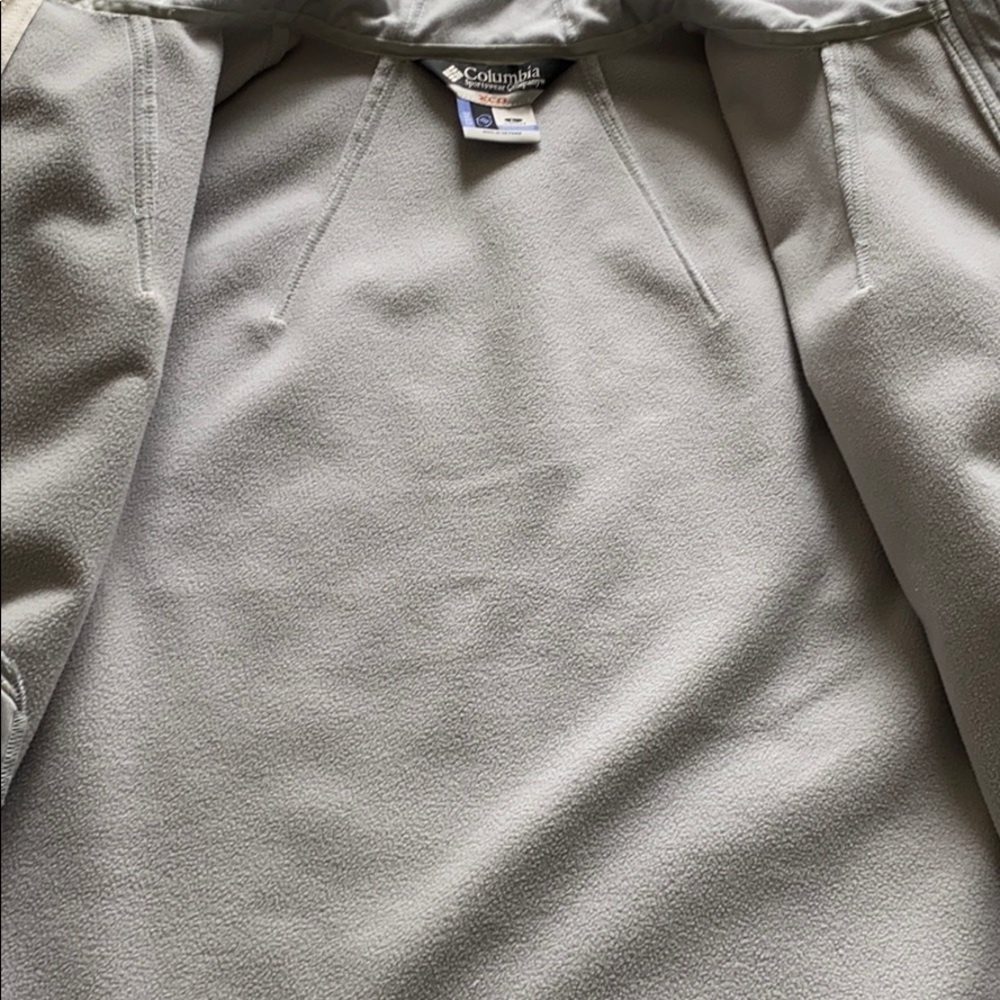 Columbia Shell Jacket - Picture 5 of 7